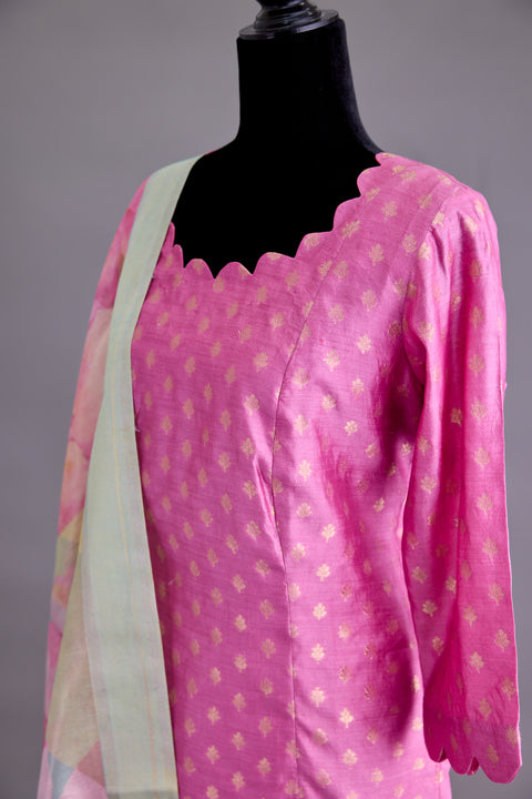 Pink Banarasi Suit set