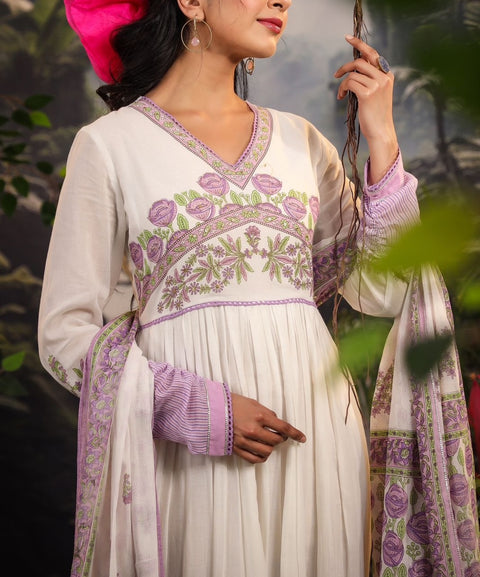 Kurta and Dupatta set in Mulmul Cotton