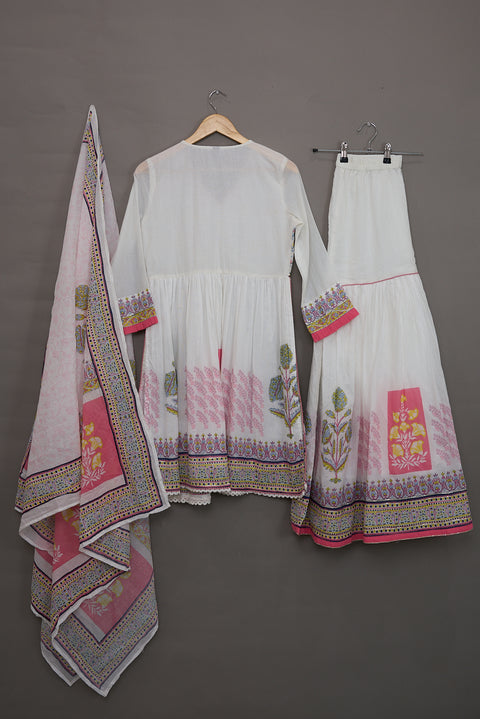 White Kurta, Pants and Dupatta set in Cotton