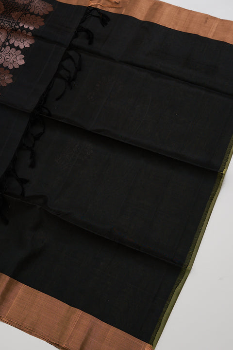 Green & Black Kanjivaram Saree