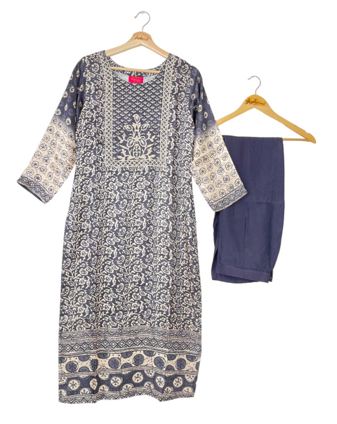 Grey Kurta & Pant Set in Gajji Silk