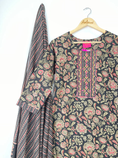 Kurta, Pants and Dupatta set in Cotton