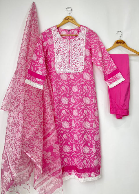 Kurta, Pants and Dupatta set in Cotton