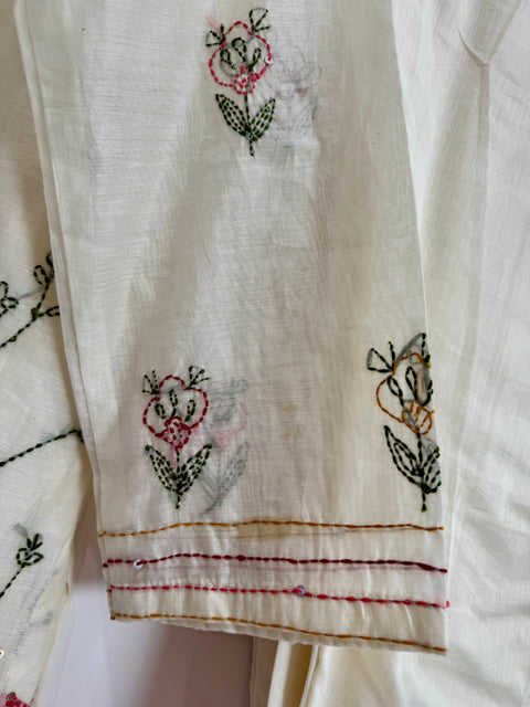 Ivory Kurta, Pants and Dupatta Set