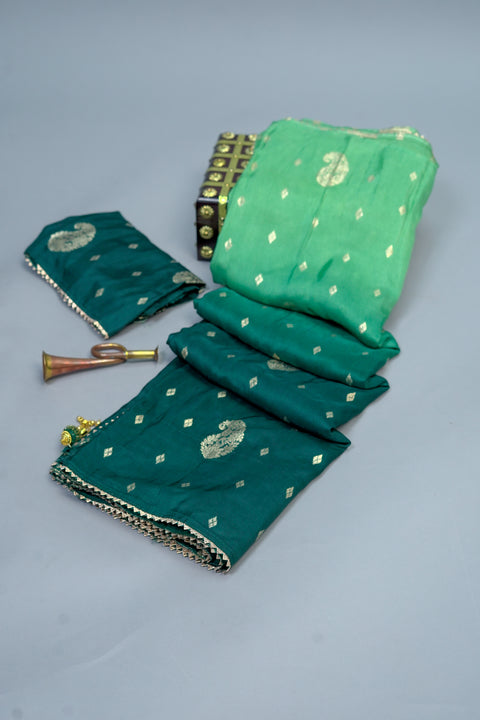 Double-shaded Green Moonga Silk Saree