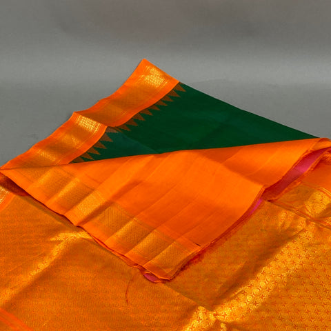 Gadwal Saree- Green and Orange W/ Gold Zari (Attached Blouse Material)