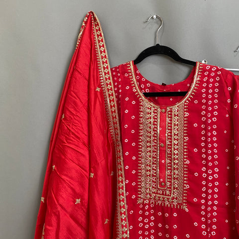 Red Bandhini Kutra, Pants & Dupatta set